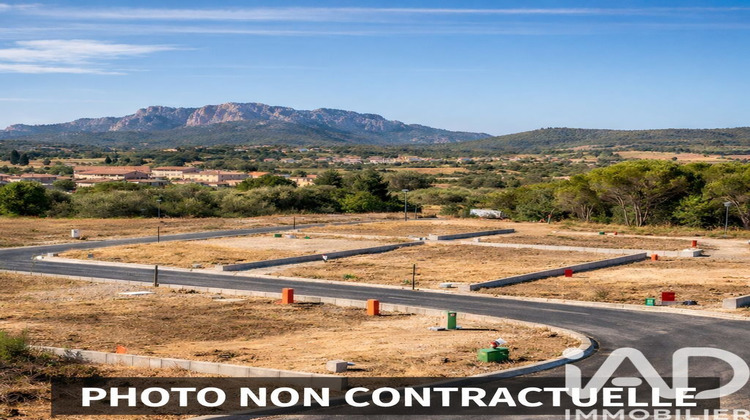 Ma-Cabane - Vente Terrain Roquebrune-sur-Argens, 400 m²
