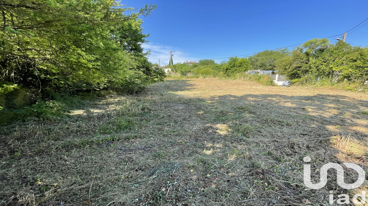 Ma-Cabane - Vente Terrain Roullet-Saint-Estèphe, 815 m²