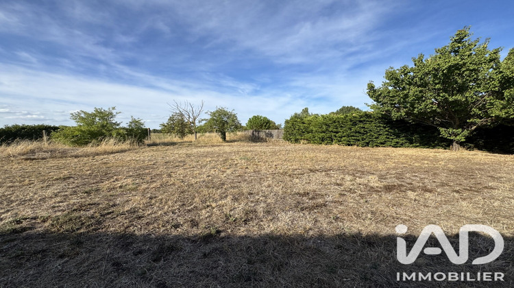 Ma-Cabane - Vente Terrain Roullet-Saint-Estèphe, 671 m²