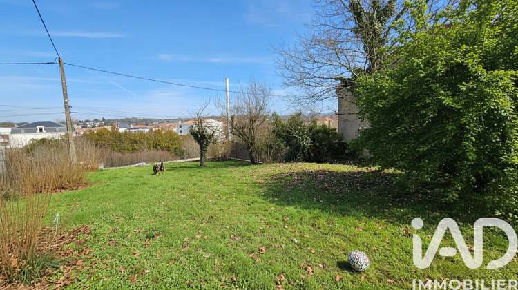 Ma-Cabane - Vente Terrain Ruelle-sur-Touvre, 650 m²