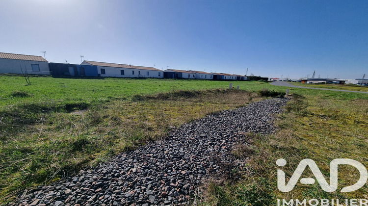 Ma-Cabane - Vente Terrain Ruffec, 2377 m²