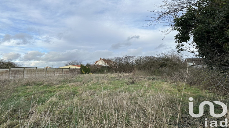 Ma-Cabane - Vente Terrain Saint-Étienne-Au-Temple, 1022 m²