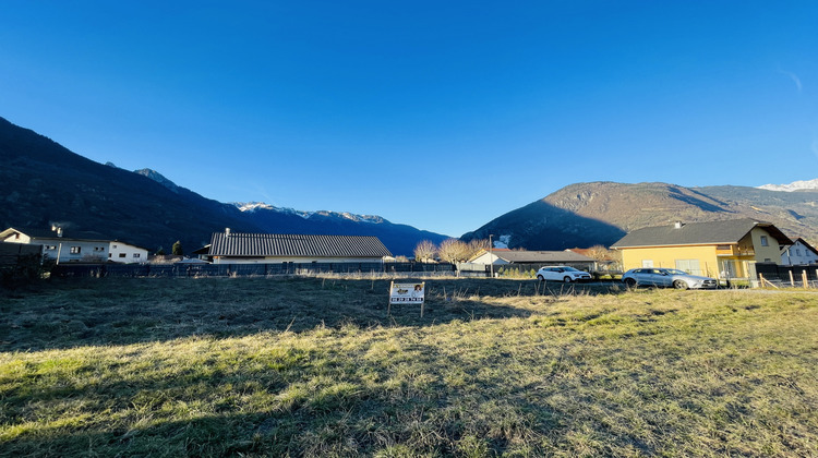 Ma-Cabane - Vente Terrain Saint-Étienne-de-Cuines, 700 m²