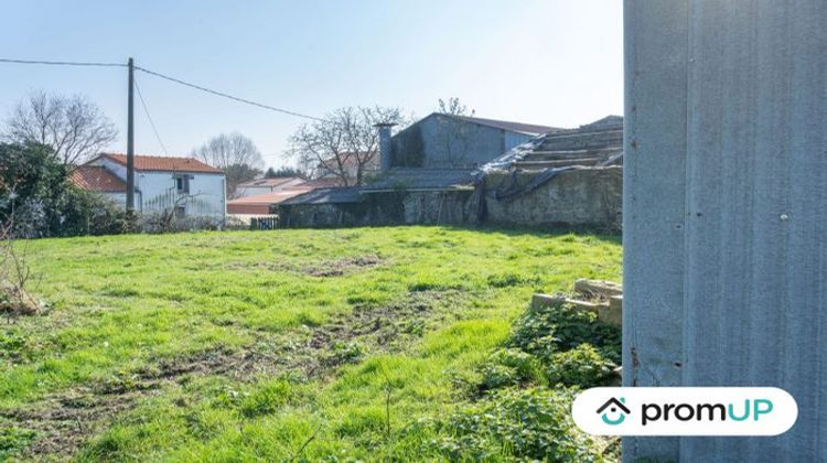 Ma-Cabane - Vente Terrain Saint-Étienne-de-Mer-Morte, 817 m²