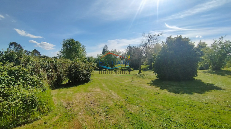 Ma-Cabane - Vente Terrain Saint-Étienne-de-Montluc, 600 m²