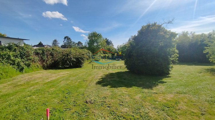 Ma-Cabane - Vente Terrain Saint-Étienne-de-Montluc, 600 m²