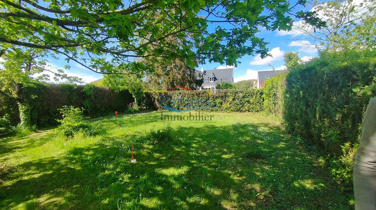 Ma-Cabane - Vente Terrain Saint-Étienne-de-Montluc, 600 m²