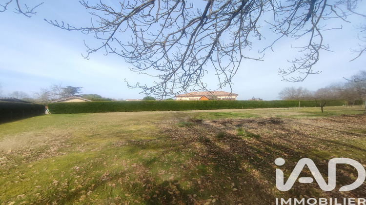 Ma-Cabane - Vente Terrain Saint-Étienne-de-Tulmont, 1311 m²