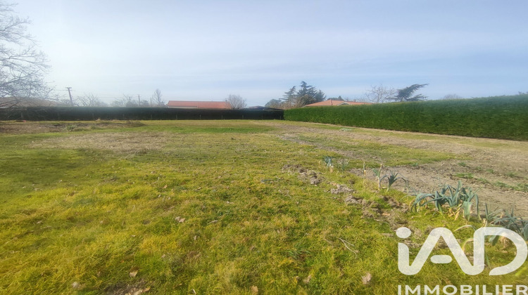 Ma-Cabane - Vente Terrain Saint-Étienne-de-Tulmont, 1311 m²