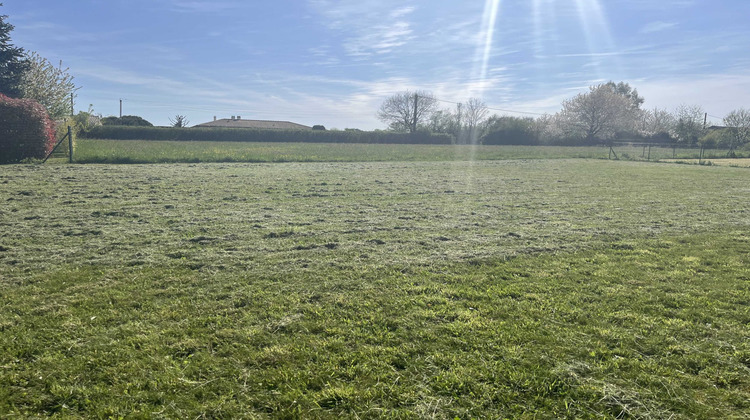 Ma-Cabane - Vente Terrain Saint-adjutory, 1774 m²