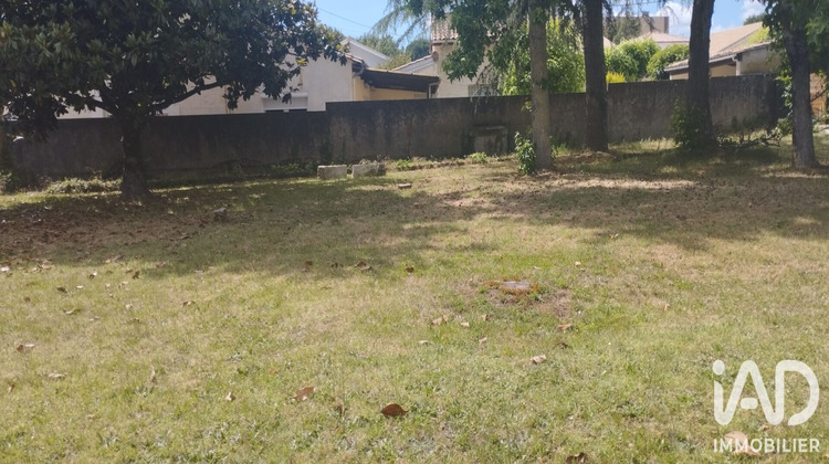 Ma-Cabane - Vente Terrain Saint-André-de-Cubzac, 686 m²