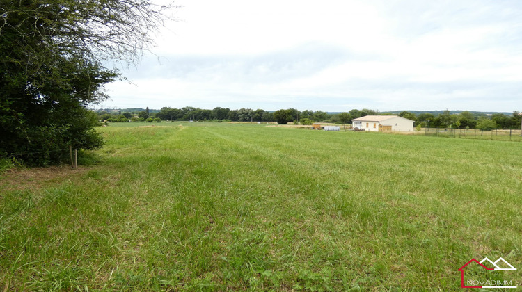 Ma-Cabane - Vente Terrain Saint-Antoine-Cumond, 2225 m²