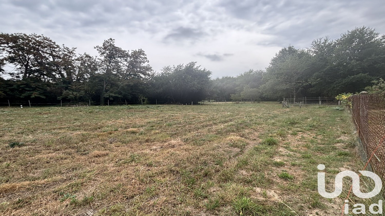 Ma-Cabane - Vente Terrain Saint-Benoît-la-Forêt, 4628 m²