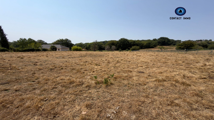 Ma-Cabane - Vente Terrain Saint-Bonnet-l'Enfantier, 2500 m²