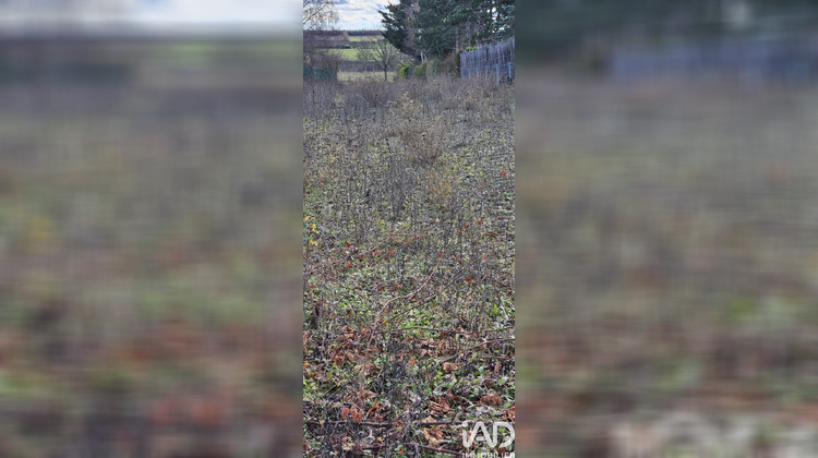 Ma-Cabane - Vente Terrain Saint-Bonnet-Près-Riom, 1170 m²