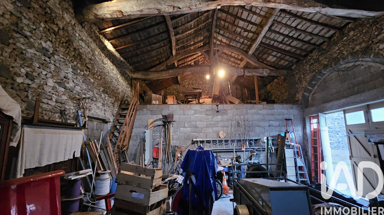 Ma-Cabane - Vente Terrain Saint-Bonnet-Près-Riom, 699 m²