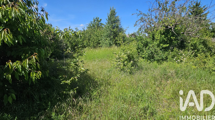 Ma-Cabane - Vente Terrain Saint-Bonnet-Près-Riom, 549 m²