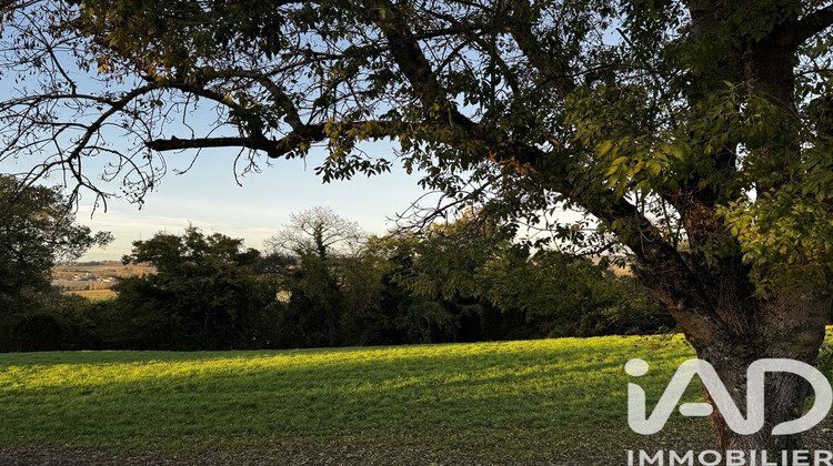Ma-Cabane - Vente Terrain Saint-Bonnet-sur-Gironde, 1346 m²