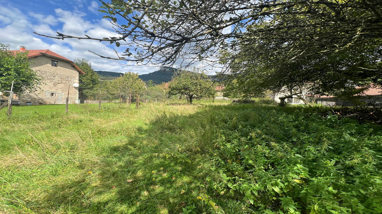 Ma-Cabane - Vente Terrain Saint-Christophe, 645 m²