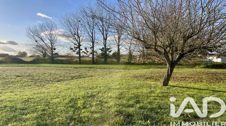 Ma-Cabane - Vente Terrain Saint-Ciers-Champagne, 800 m²