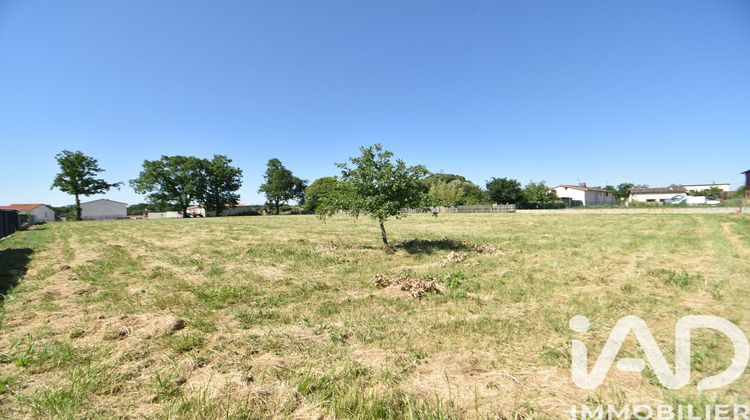 Ma-Cabane - Vente Terrain Saint-Clar-de-Rivière, 2365 m²