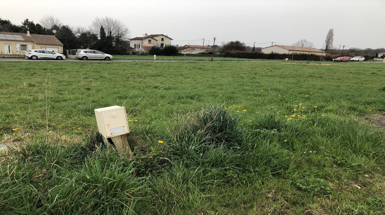 Ma-Cabane - Vente Terrain Saint-claud, 770 m²