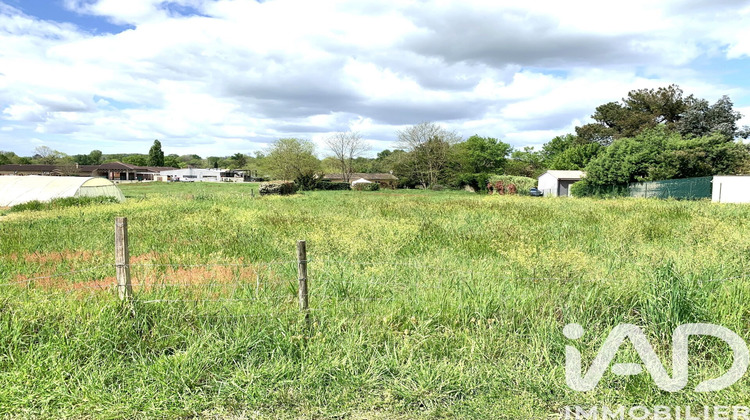 Ma-Cabane - Vente Terrain Saint-Denis-de-Pile, 1026 m²