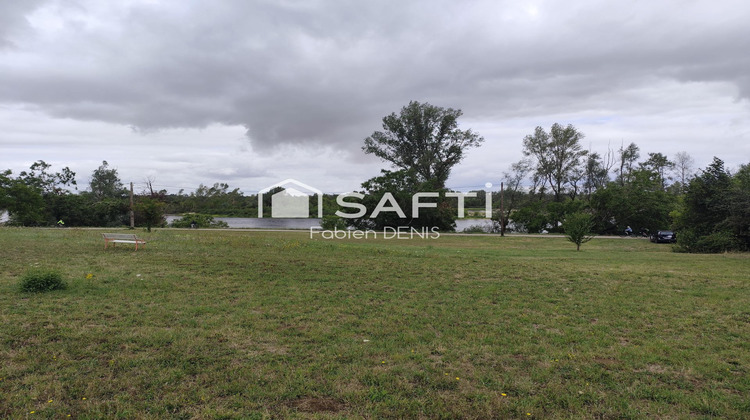 Ma-Cabane - Vente Terrain Saint-Dye-sur-Loire, 0 m²
