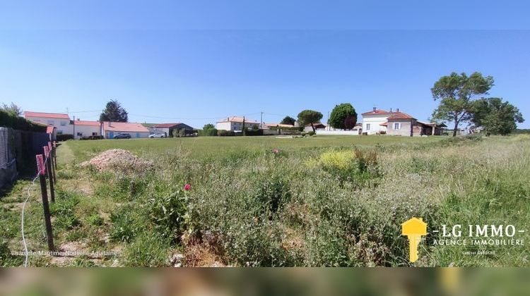 Ma-Cabane - Vente Terrain Saint-Fort-sur-Gironde, 2634 m²