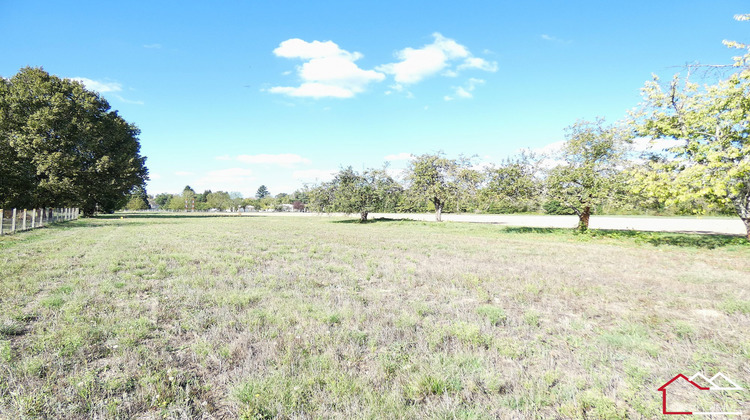 Ma-Cabane - Vente Terrain Saint-Front-de-Pradoux, 1638 m²