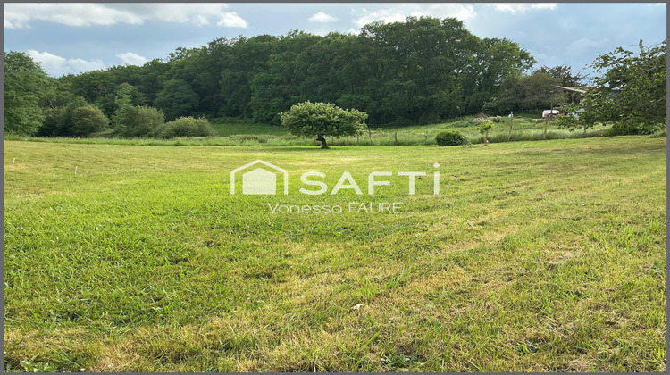 Ma-Cabane - Vente Terrain Saint-Genes-de-Lombaud, 814 m²