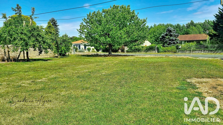 Ma-Cabane - Vente Terrain Saint-Genis-de-Saintonge, 673 m²