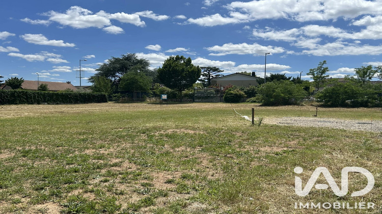Ma-Cabane - Vente Terrain Saint-Genis-les-Ollières, 751 m²