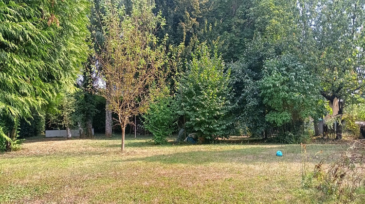 Ma-Cabane - Vente Terrain Saint-Genis-Pouilly, 900 m²