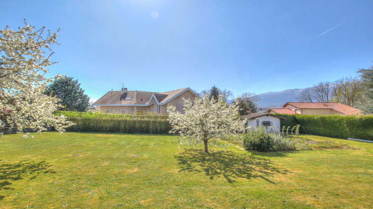 Ma-Cabane - Vente Terrain Saint-Genis-Pouilly, 706 m²
