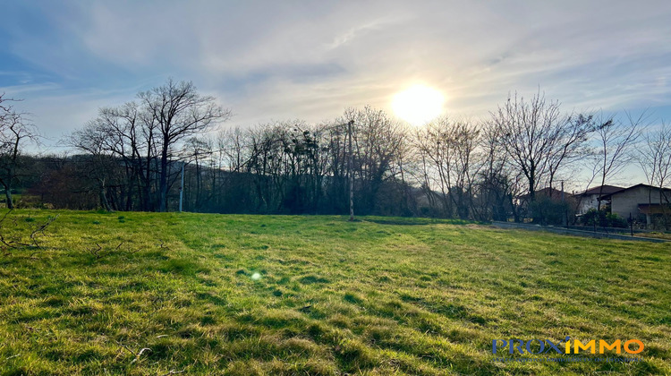 Ma-Cabane - Vente Terrain Saint-Geoirs, 904 m²
