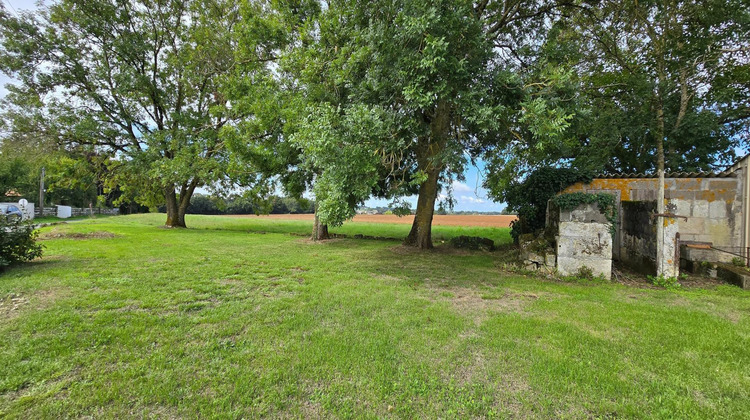 Ma-Cabane - Vente Terrain Saint-Georges-des-Coteaux, 1025 m²