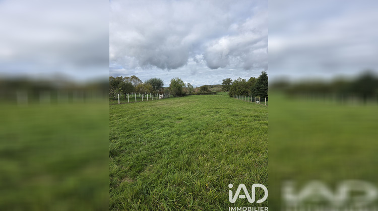 Ma-Cabane - Vente Terrain Saint-Gérand-le-Puy, 2052 m²