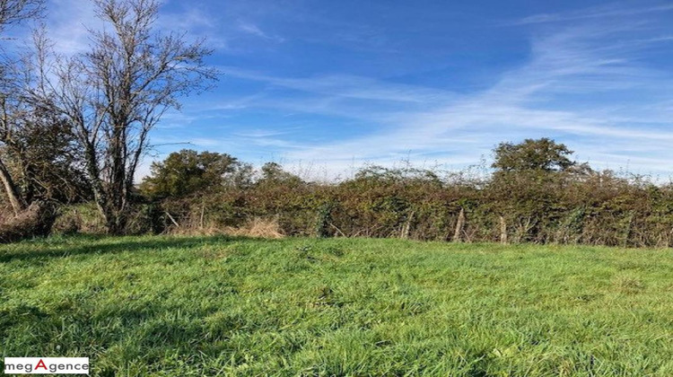 Ma-Cabane - Vente Terrain SAINT GERAND LE PUY, 2052 m²