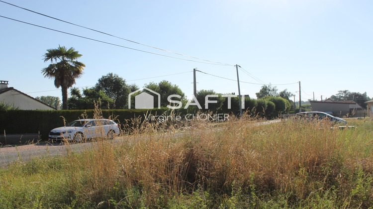Ma-Cabane - Vente Terrain Saint-Gerand-le-Puy, 906 m²
