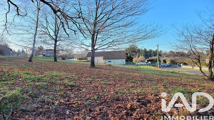 Ma-Cabane - Vente Terrain Saint-Germain-les-Vergnes, 869 m²