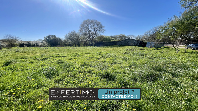 Ma-Cabane - Vente Terrain Saint-Hilaire-de-Chaléons, 843 m²