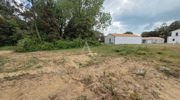 Ma-Cabane - Vente Terrain SAINT-HILAIRE-DE-RIEZ, 658 m²