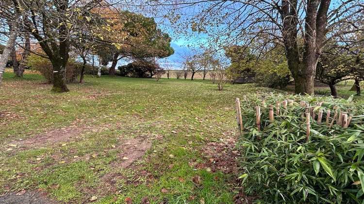 Ma-Cabane - Vente Terrain Saint-Hilaire-de-Villefranche, 1662 m²