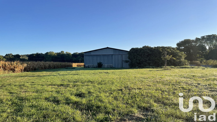 Ma-Cabane - Vente Terrain Saint-Hilaire-du-Bois, 1831 m²