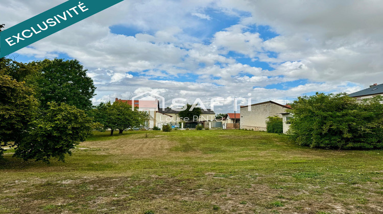 Ma-Cabane - Vente Terrain Saint-Hilaire-le-Petit, 1101 m²