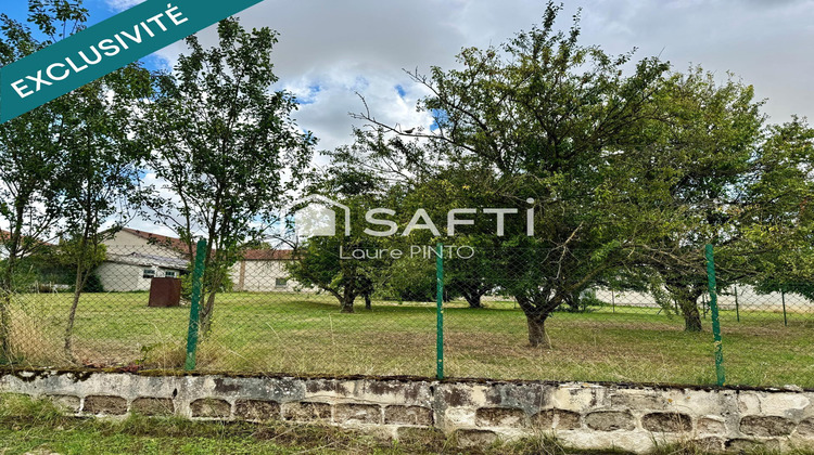 Ma-Cabane - Vente Terrain Saint-Hilaire-le-Petit, 1101 m²