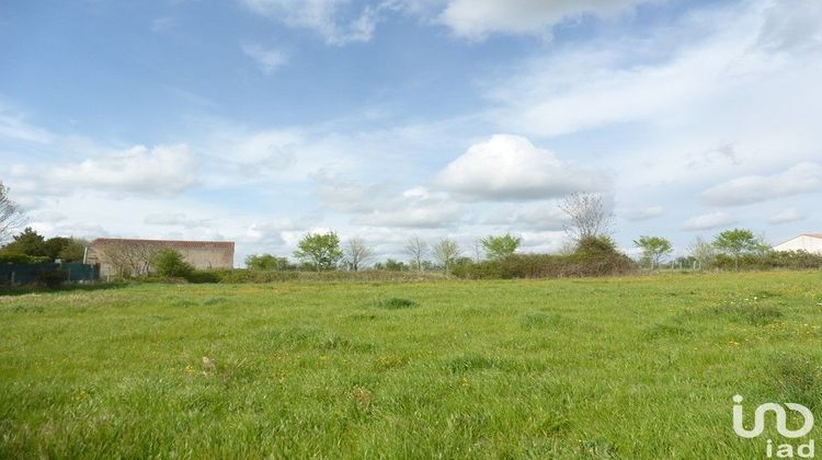 Ma-Cabane - Vente Terrain Saint-Jean-d'Angély, 2868 m²