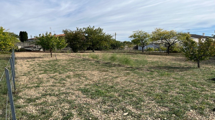 Ma-Cabane - Vente Terrain SAINT JEAN D ANGELY, 643 m²