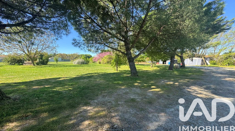 Ma-Cabane - Vente Terrain Saint-Jean-de-Liversay, 1900 m²